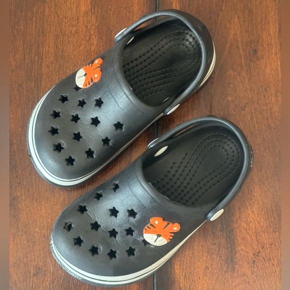 Koala Kids Other - Koala Kids Size 9 toddler Crocs in Black/White